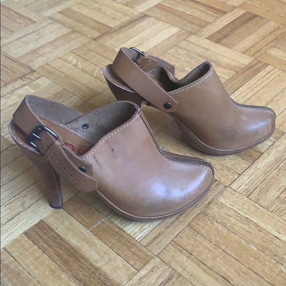 Kors Michael Kors tan platform slingback heels Size 6B - Picture 2 of 5